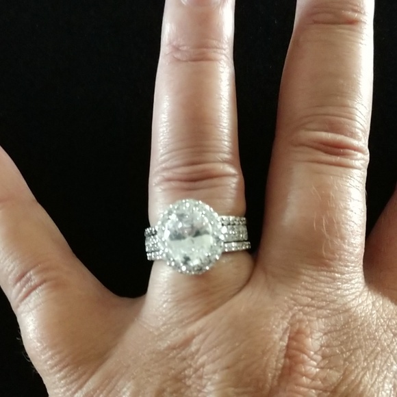 Jewelry - Oval Halo Bridal Set Jewelry - Oval Halo Bridal Set